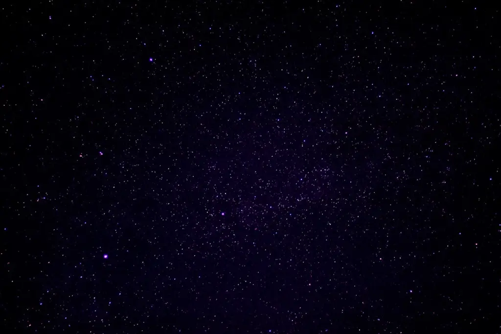 王嘉爾的星路旅程:從香港到國際,星座運勢大解析